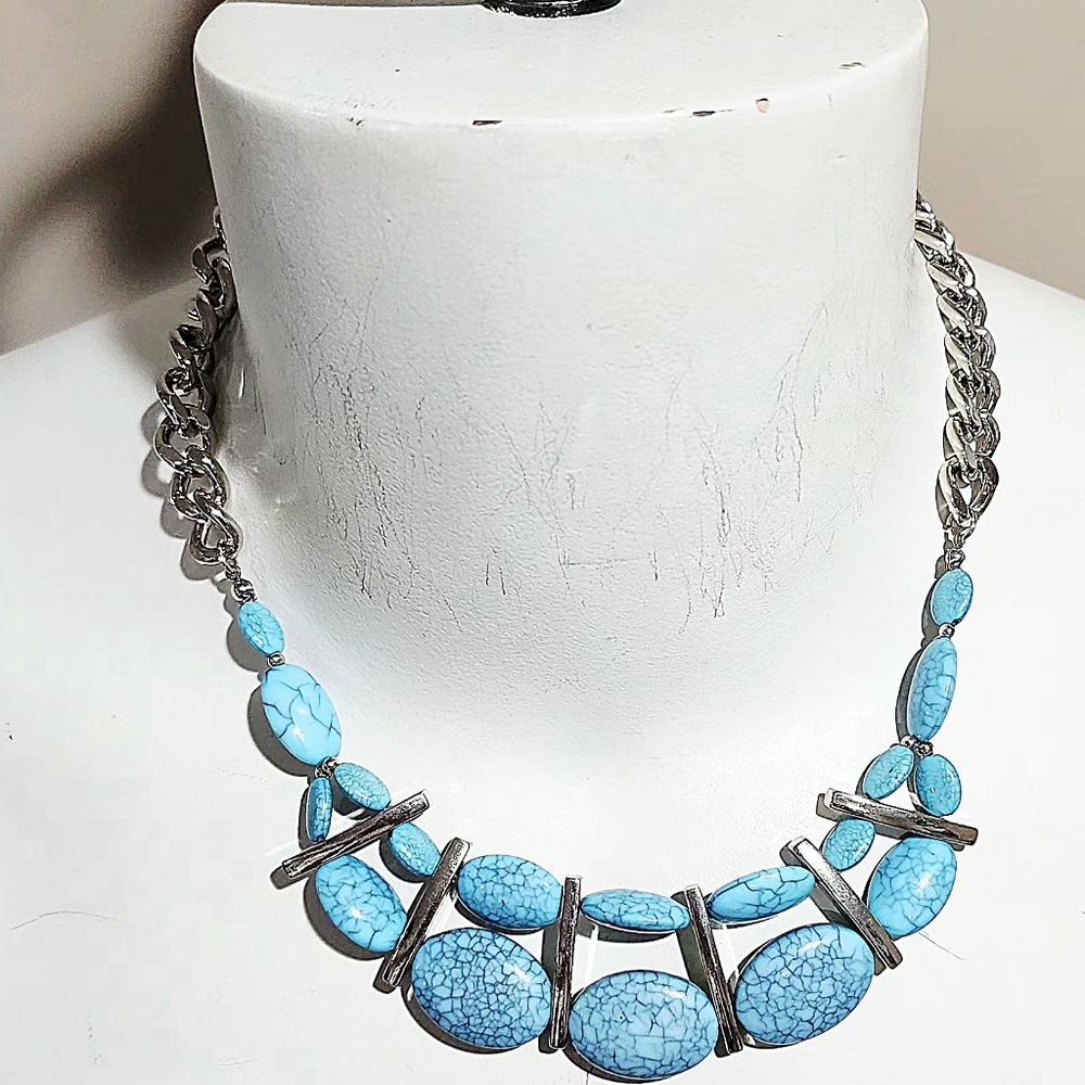 NWT Charming Charlie Turquoise Stone Layered Statement Necklace